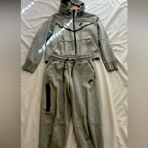 Nike Tracksuit Grey